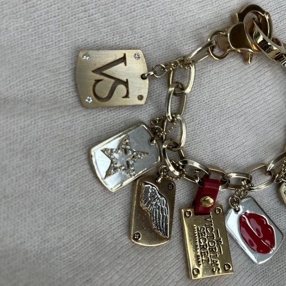 Victoria's Secret VS Angel Supermodel Charm Bracelet with Handcuff clasp - Picture 4 of 8